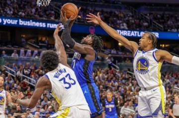 开云体育中国官网-勇士四连败问题越来越多，科尔着手调整轮换阵容